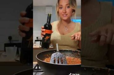 My Homemade Chili Cheese Fries ! (Reaction) #chili #chilicheese #chilicheesefries #recipe #recipes