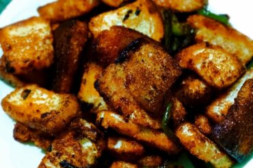 Bread Chilli Recipe|Quick breakfast Recipe|Chilli Bread by Mom's Recipe ft Kakali Goswami