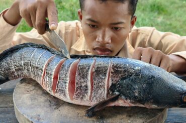 BIG FISH FRY | Fish Cooking Onion | River Fish Cooking in Village | Village Fish Fry Chili Recipe