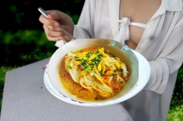 Wow amazing cooking chicken leg crispy with noodle chili recipe