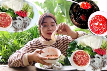 Raw Shrimp VS Hot Chili Sauce Yummy Cooking