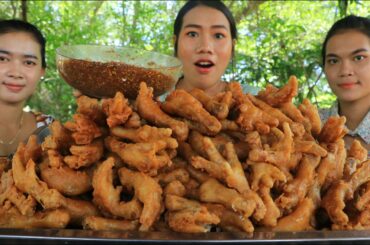 Yummy cooking chicken feet crispy with chili sauce recipe - Amazing cooking