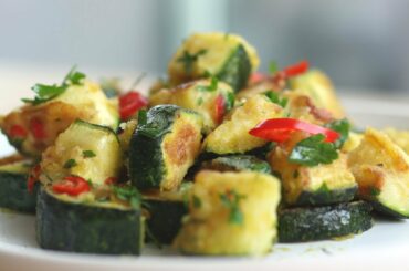 Zucchini, Flour and Chilli , Tasty Recipe Ready in Minutes | Cyrlin Cuisine