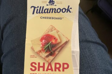 I’m most disappointed. The spread is mundane and not spicy at all.