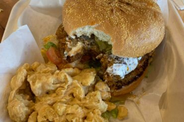 Where my vegans at? Nashville Hot Chicken at V-Grits in Louisville KY