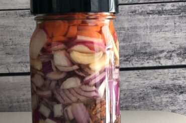 Fermenting Carolina reapers for hot sauce!