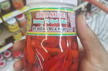 You know they are serious when there are actual peppers IN the sauce.