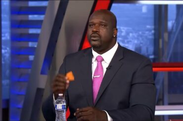 Did Shaq really eat the Paqui One Chip? The chip he ate is orange, not black. And yes, 3 years later.