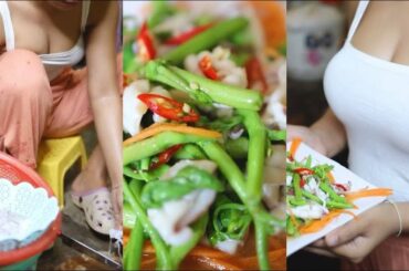Yummy Delicious Recipes #Shorts 59s - Stir Fry Squid with Chili, Vegetable - ASMR Girl Cooking