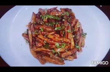 Crispy honey chilli potato //sesame honey chilli potato recipe // homemade honey chilli potato |
