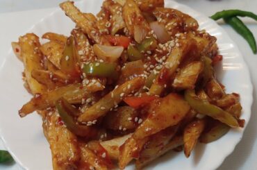 Crispy Chilli Potato recipe | Easy appetizer evening snack | Zaika with Khushi #shorts #ytshorts