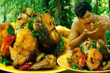 @ARS Primitive Cooking Deep Fish with Basil and Hot Chili Eating So Delicious