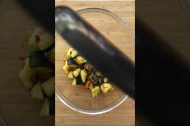 Zucchini, Flour and Chilli  - Tasty recipe ready in minutes #Shorts