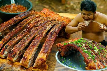 Roasted Pork Ribs BBQ Eating with spicy Chili Sauce so Delicious - Challenge Eating Pork Ribs bbq