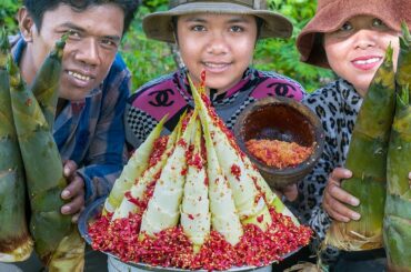 Wow! Eating Raw Bamboo shoot with Spicy Chili Salt Recipe in Village - Eating Raw Vegetable