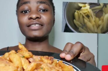 Recreated and reacted to Toasted channel recipe for Chili, Crispy Garlic Potatoes Wedges Mukbang