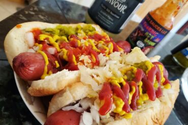 Spicy hotdogs for lunch