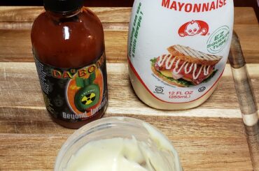 do yourself a favor and take it 1/4 drop at a time. a good fatty dip with the TINIEST bit of da bomb and your chicken tendies will be hella good