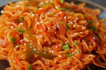 Street Style Hot Chili Garlic  Noodles | Instant Maggie Noodles Recipe | Garlic Ramon Noodles |