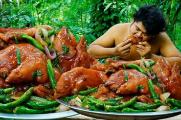 Delicious Hot Green Chili Pork Feet Recipe-Cooking Pork Leg With Hot Green Chili Eating So Delicious