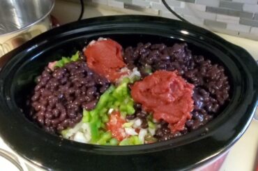 Beef Chili Recipe - How to make Chili in the slow cooker