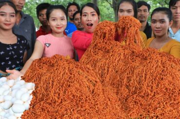 Amazing cooking and eating noodle chili with egg recipe in my big family - Noodle chili recipe