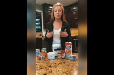 Best White Chicken Chili Recipe- the whole family will ask for seconds!