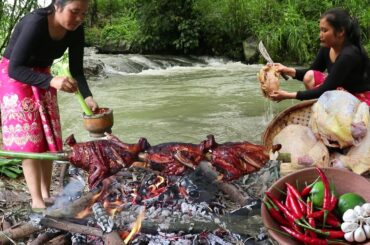 Survival In Jungle - How to cook chicken Spicy Chili Garlic Eating Sauce So Delicious # 310