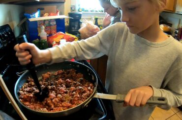 Jameson making chili.