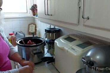 Cook With Me: Crockpot Chili