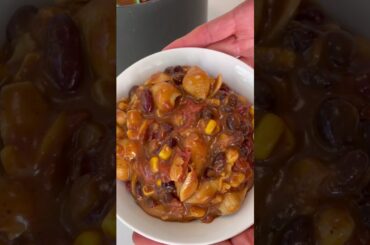 Best Ever Vegetarian Chili Mac Recipe! Super easy meal prep or weeknight dinner! #shorts