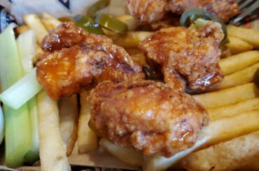 Flamin' wings from Johnnys Tavern. A nice kick without being too spicy. Tasty too!