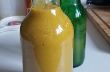 Back again with some uglier zero waste bottles. Another 40 habaneros and some mangos for this sauce. Can't wait to put it on some tacos