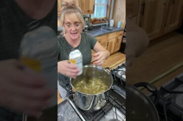 White Turkey Chili /Family of 10 #bigfamily #momof8 #cooking #bigfamily