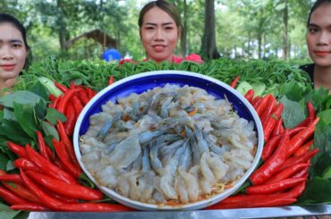 Yummy cooking shrimp raw with vegetable and chili sauce recipe - Shrimp raw recipe