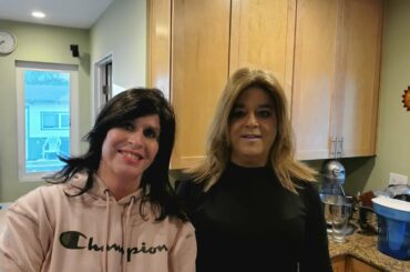 Chunky Chic Chili Cornbread & Bobby!...Happy Thursday