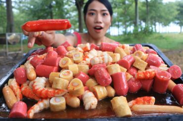 Mukbang hotdog with chili sauce - Eat and cook hot dog