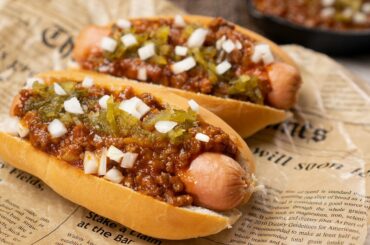 Easy Homemade CHILI DOGS - DAIRY QUEEN'S COPYCAT | Recipes.net