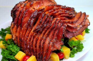 PINEAPPLE GLAZED HAM | RECIPE