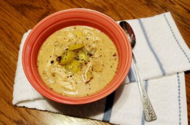 CROCKPOT WHITE CHICKEN CHILI//RECIPE