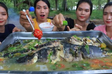 Mukbang fish soup with chili sauce - Cook and eat fish soup