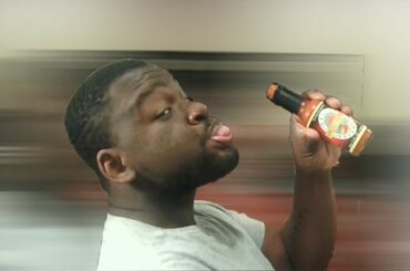 I try some Dave Gourmet Ghost Pepper hot sauce for a yt video. Felt nothing but pain xD