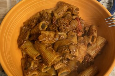 Halsey spicy rigatoni from Hot Ones.