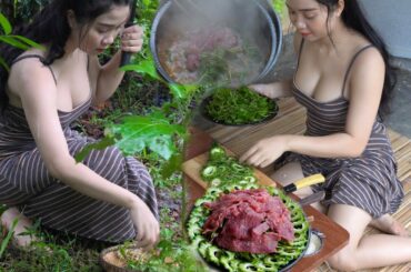 Alida made the beef chili dip with pennywort - a great dish for a rainy day