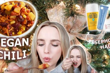 EASY VEGETARIAN CHILI, MY CHRISTMAS DECOR 2021 & SEPHORA SALE HAUL