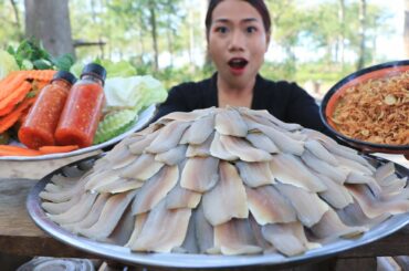 Mukbang sea food with chili sauce - Eating fish raw with chili sauce