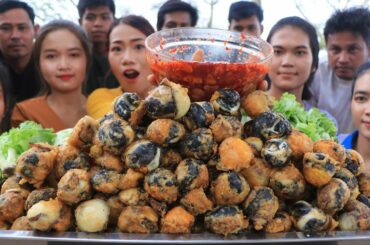 Wow amazing cooking egg duck boiled  with chili sauce recipe- Cook and eat