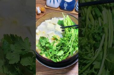 Delicious Spicy Noodle @Raw Fresh Shrimps with Spicy Chili Sauce Cooking @Soup & Seafood cooking