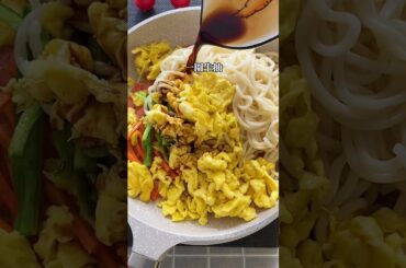 Cooking Bone Beef, Delicious Spicy Noodle @Raw Fresh Shrimps with Spicy Chili Sauce Cooking