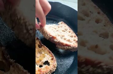 jammy eggs with chili butter & garlic yogurt | cooking recipes #shorts